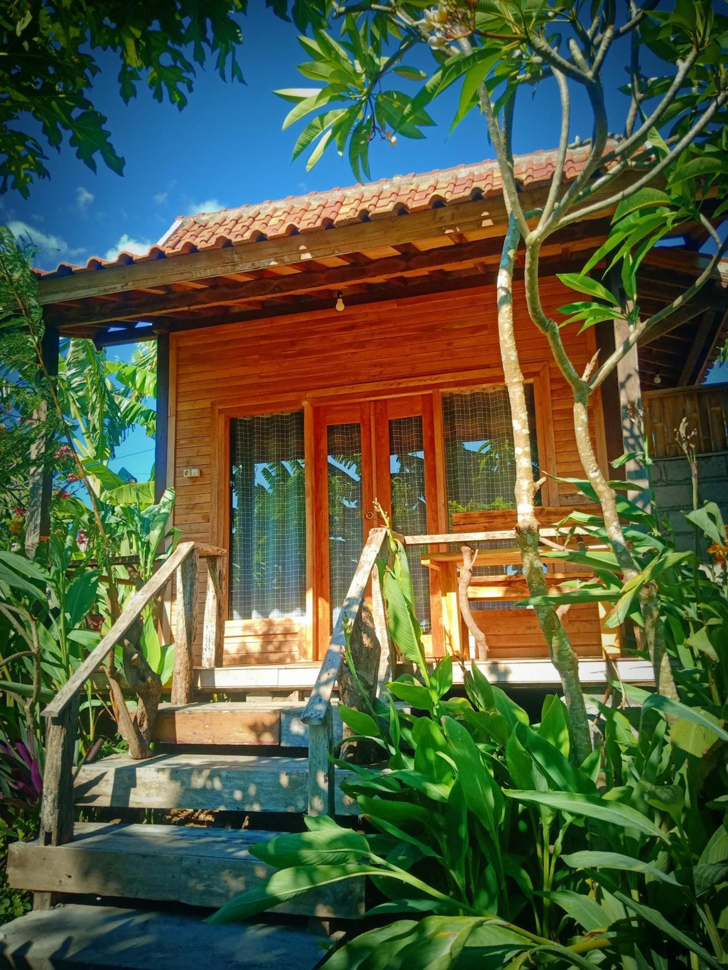 Umah Kayu 2-Menjangan Homestay Banyuwedang Esterno foto